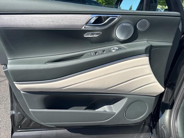 new 2025 Genesis GV80 car, priced at $74,125
