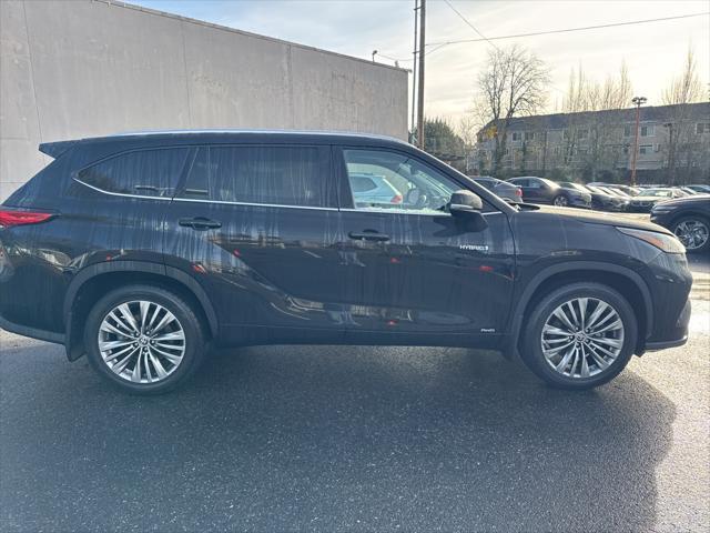 used 2020 Toyota Highlander Hybrid car, priced at $42,944