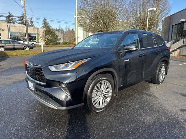 used 2020 Toyota Highlander Hybrid car, priced at $42,944