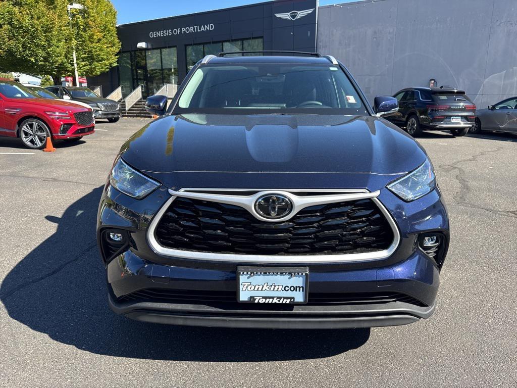 used 2023 Toyota Highlander car, priced at $39,888