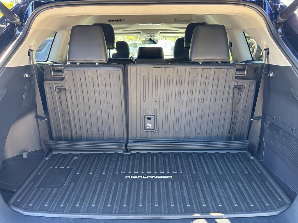 used 2023 Toyota Highlander car, priced at $39,888