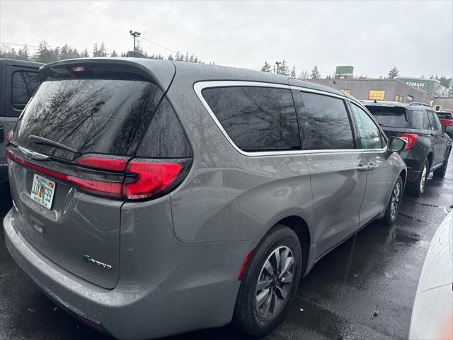 used 2022 Chrysler Pacifica Hybrid car, priced at $24,795