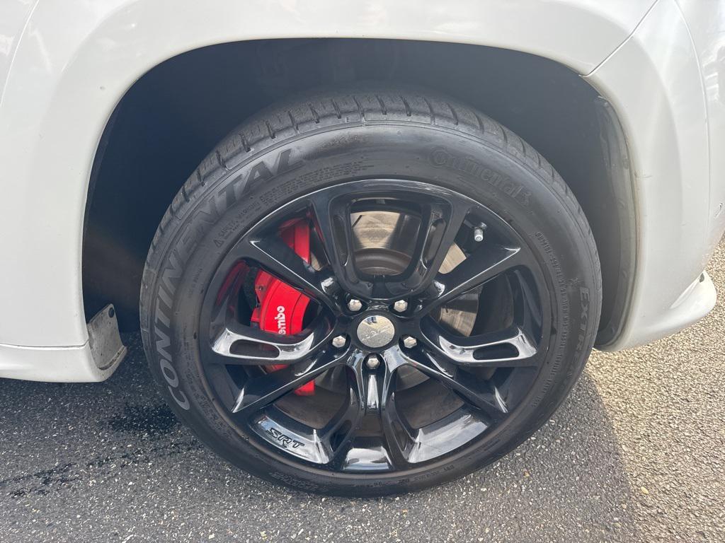 used 2015 Jeep Grand Cherokee car, priced at $30,488