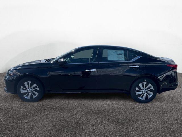 new 2024 Nissan Altima car, priced at $24,736