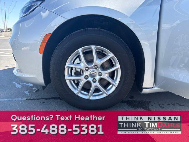 used 2024 Chrysler Pacifica car, priced at $32,997