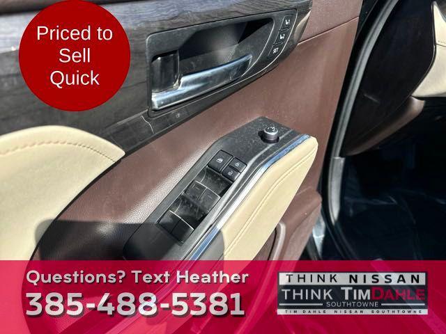 used 2020 Toyota Highlander car, priced at $27,998