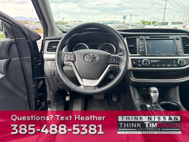 used 2018 Toyota Highlander car, priced at $27,998