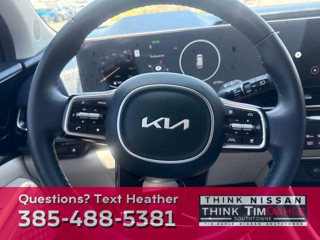used 2025 Kia Carnival car, priced at $48,981