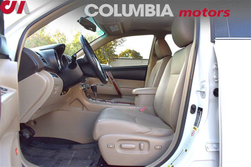 used 2013 Toyota Highlander Hybrid car, priced at $12,491
