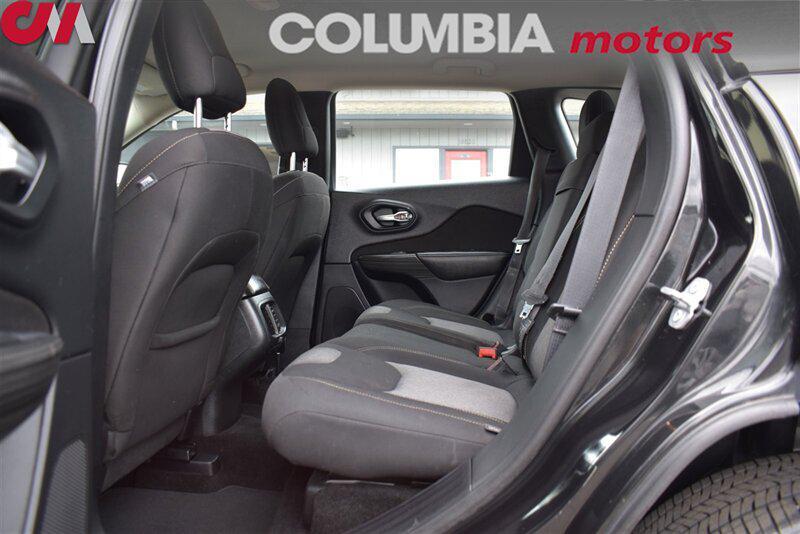used 2016 Jeep Cherokee car, priced at $9,991