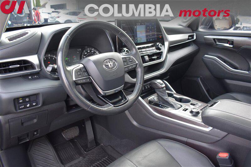 used 2021 Toyota Highlander car, priced at $29,991