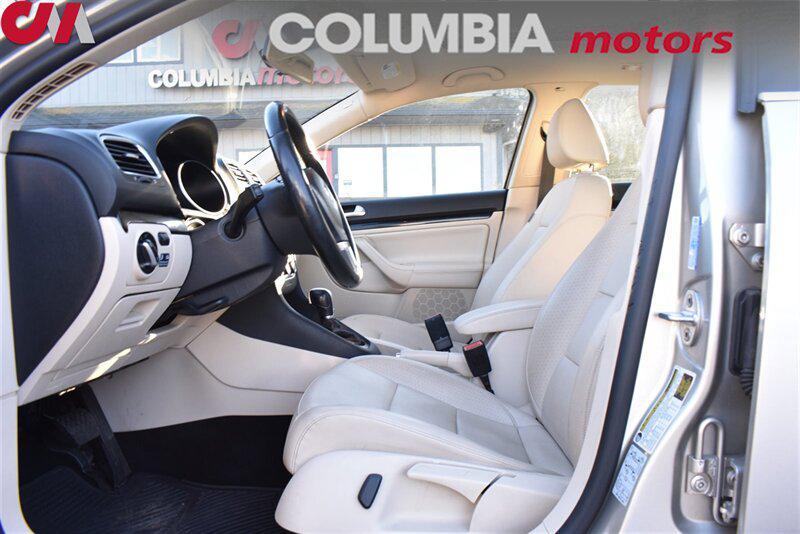 used 2013 Volkswagen Jetta SportWagen car, priced at $9,991