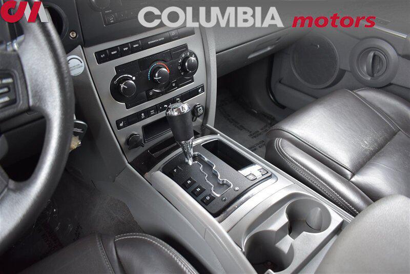 used 2007 Jeep Commander car, priced at $9,991