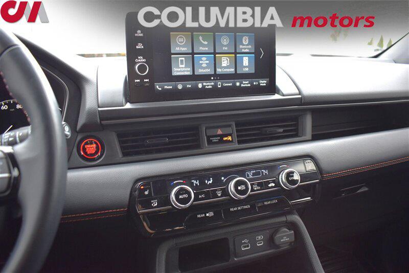 used 2025 Honda Pilot car, priced at $35,991