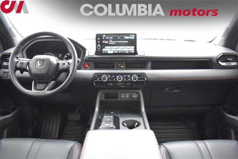 used 2025 Honda Pilot car, priced at $35,991