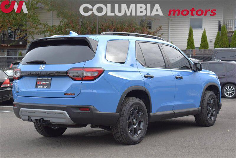 used 2025 Honda Pilot car, priced at $35,991