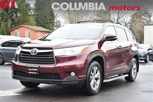 used 2015 Toyota Highlander car, priced at $17,991