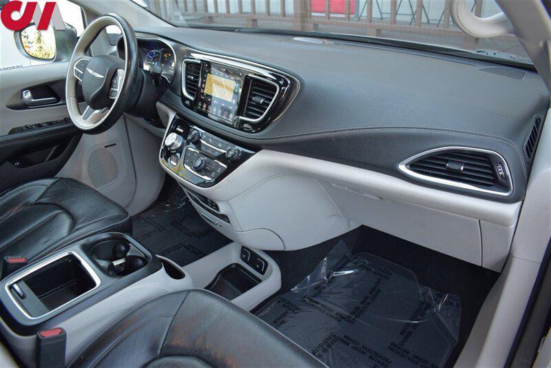 used 2018 Chrysler Pacifica Hybrid car, priced at $14,491