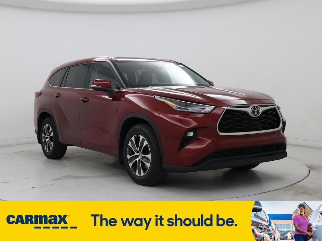 used 2022 Toyota Highlander car, priced at $40,998