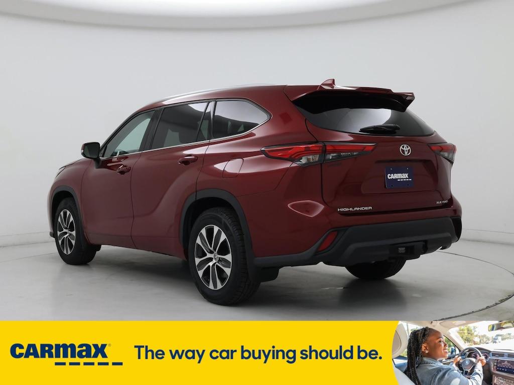 used 2022 Toyota Highlander car, priced at $40,998
