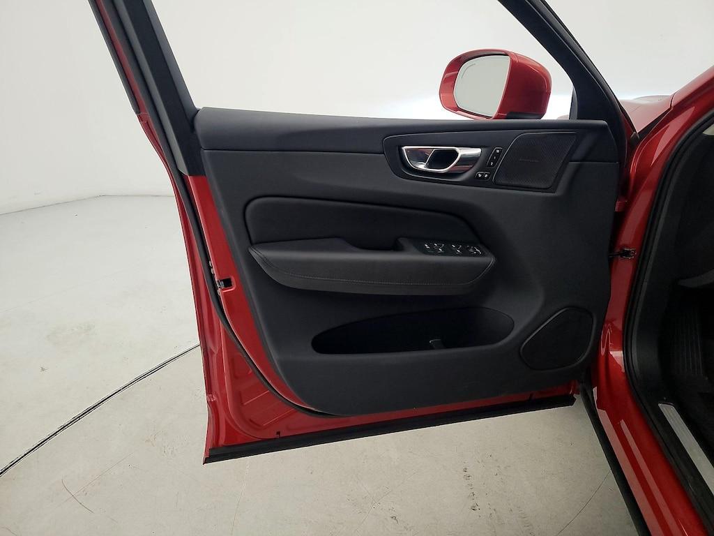 used 2022 Volvo XC60 car, priced at $30,998