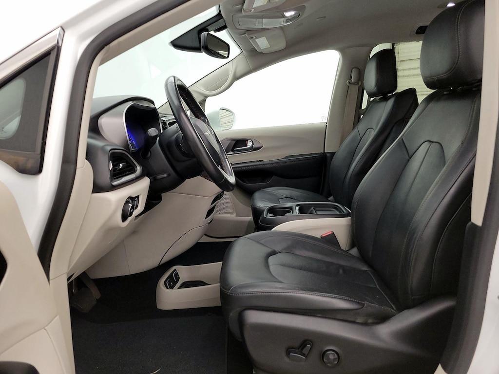 used 2020 Chrysler Pacifica car, priced at $25,998
