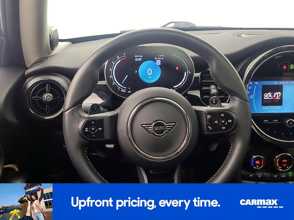 used 2024 MINI Hardtop car, priced at $27,998