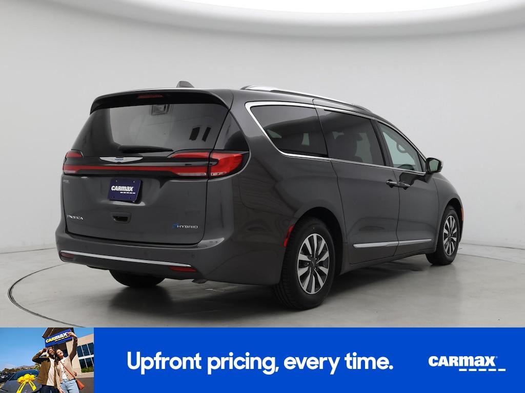 used 2021 Chrysler Pacifica Hybrid car, priced at $31,998