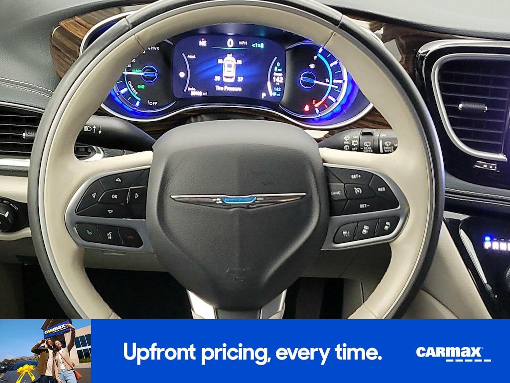 used 2021 Chrysler Pacifica Hybrid car, priced at $31,998