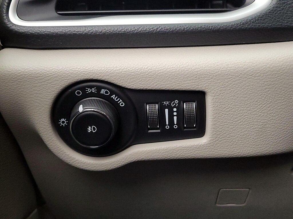 used 2022 Chrysler Pacifica car, priced at $29,998