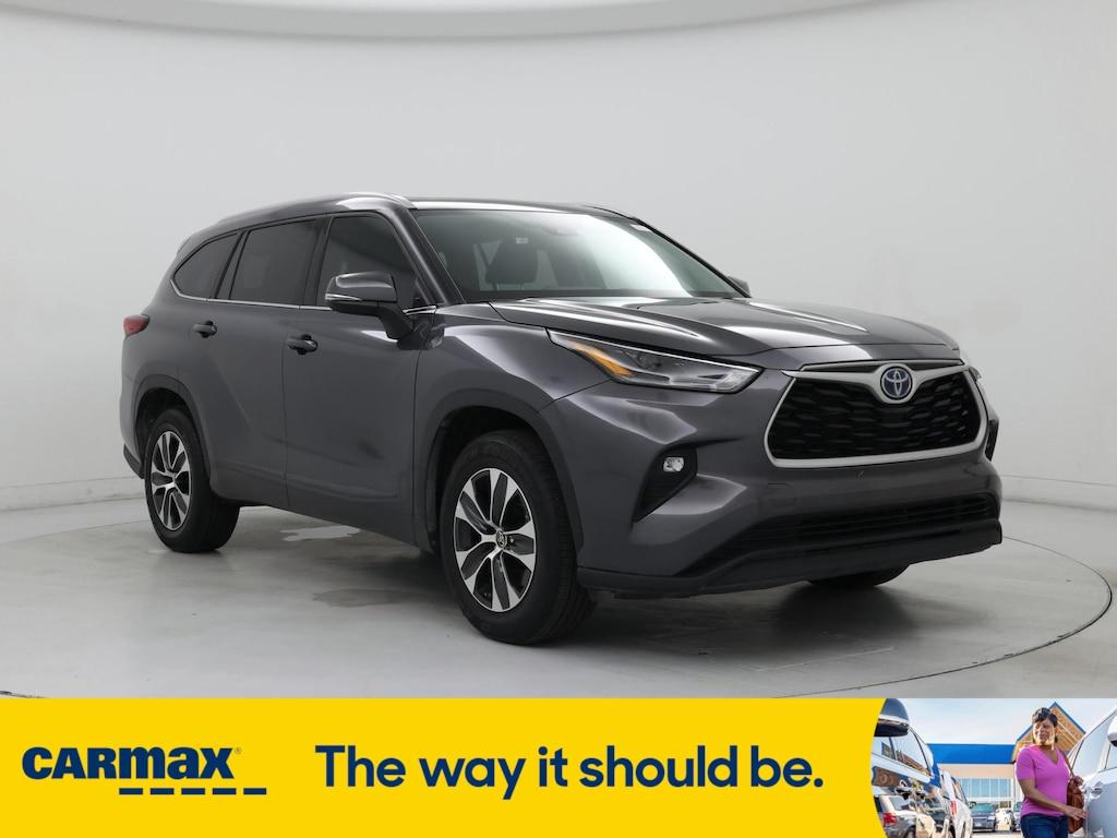 used 2022 Toyota Highlander Hybrid car, priced at $36,998