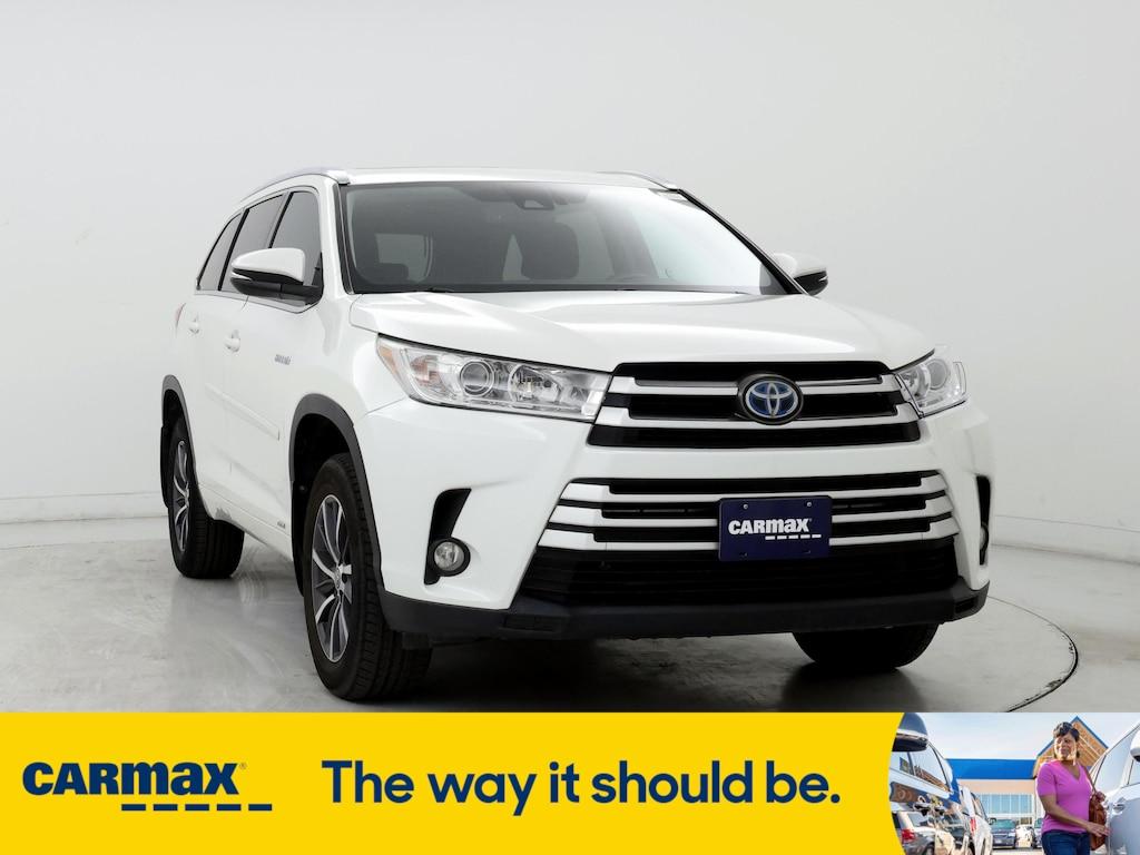 used 2017 Toyota Highlander Hybrid car, priced at $25,998
