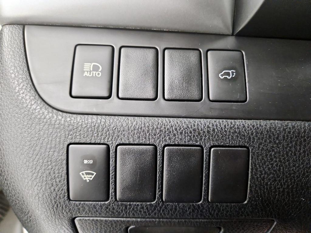 used 2017 Toyota Highlander Hybrid car, priced at $25,998