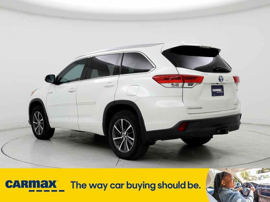 used 2017 Toyota Highlander Hybrid car, priced at $25,998