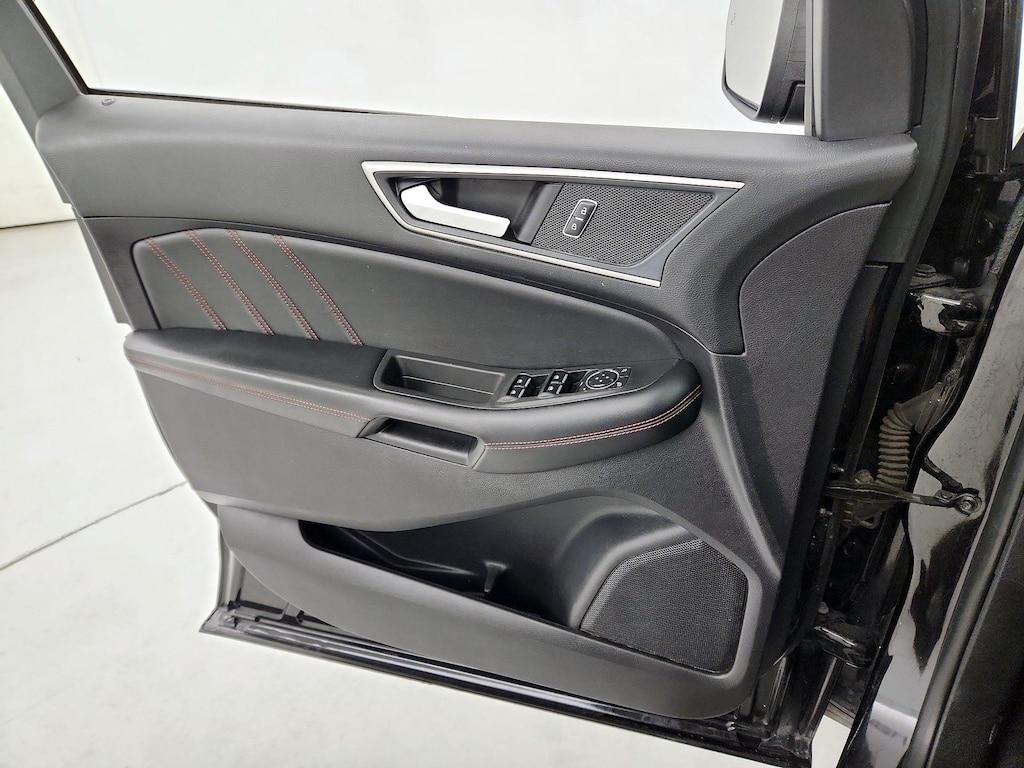 used 2022 Ford Edge car, priced at $27,998