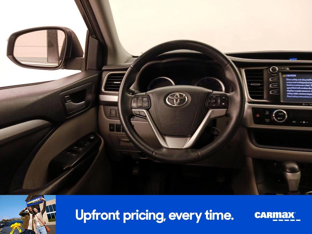 used 2016 Toyota Highlander car, priced at $18,998