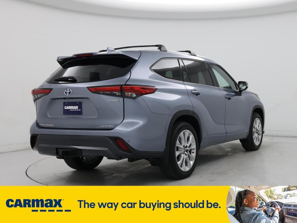 used 2023 Toyota Highlander Hybrid car, priced at $47,998