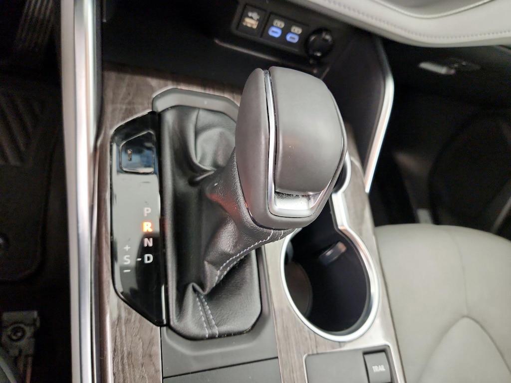 used 2023 Toyota Highlander Hybrid car, priced at $47,998
