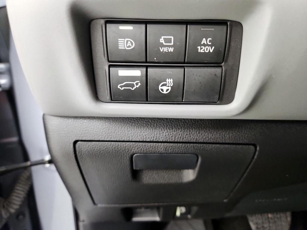 used 2023 Toyota Highlander Hybrid car, priced at $47,998