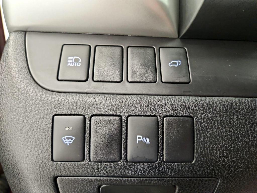 used 2017 Toyota Highlander Hybrid car, priced at $25,998
