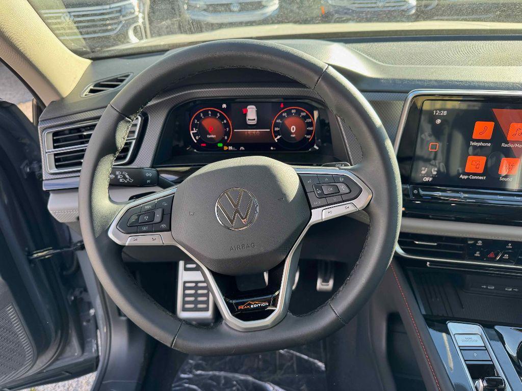 new 2025 Volkswagen Atlas car, priced at $46,548