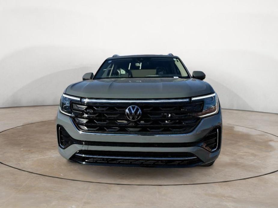 new 2025 Volkswagen Atlas car, priced at $53,017