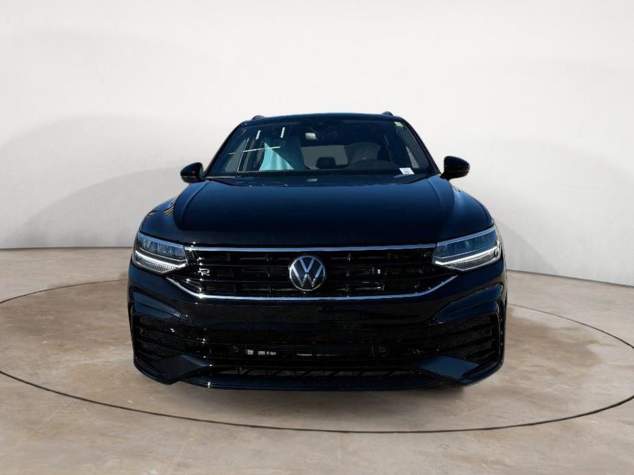 new 2024 Volkswagen Tiguan car, priced at $34,489