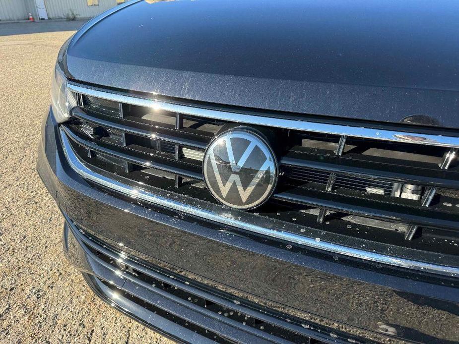 new 2024 Volkswagen Tiguan car, priced at $34,489