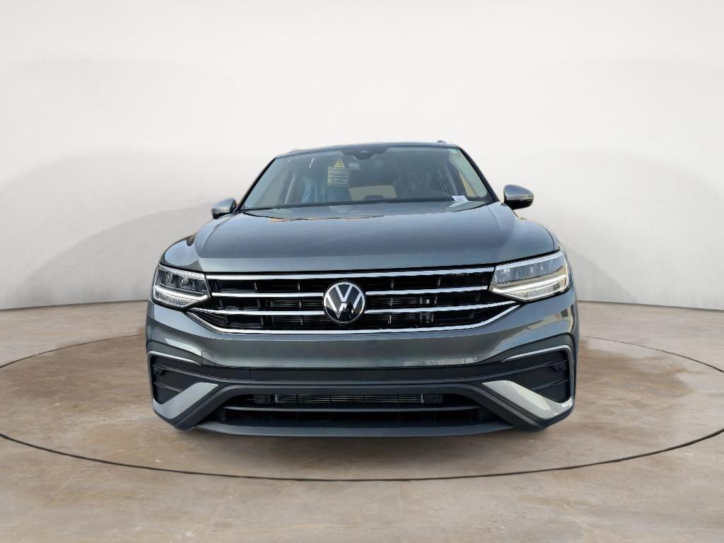 new 2024 Volkswagen Tiguan car, priced at $31,413