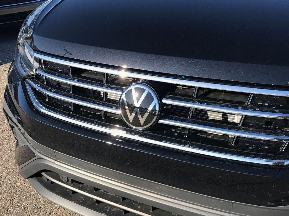 new 2024 Volkswagen Tiguan car, priced at $28,617