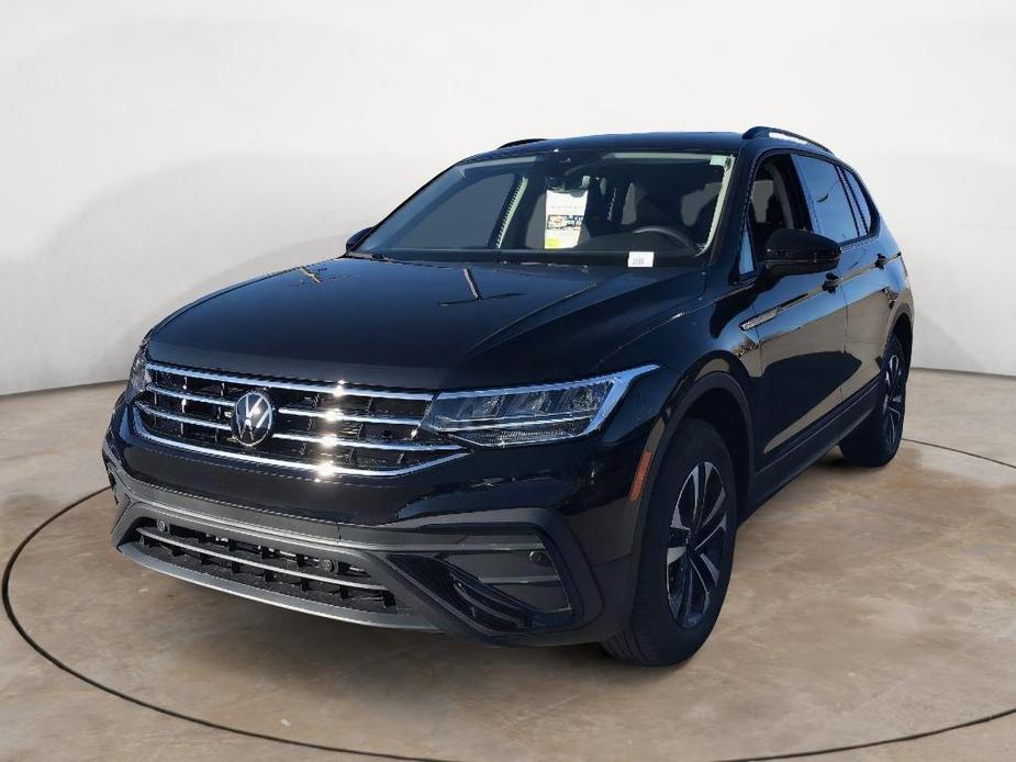 new 2024 Volkswagen Tiguan car, priced at $28,617