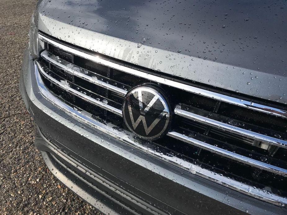 new 2024 Volkswagen Tiguan car, priced at $32,292