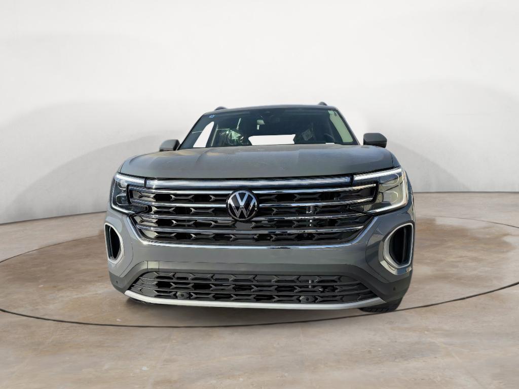 new 2025 Volkswagen Atlas car, priced at $44,601