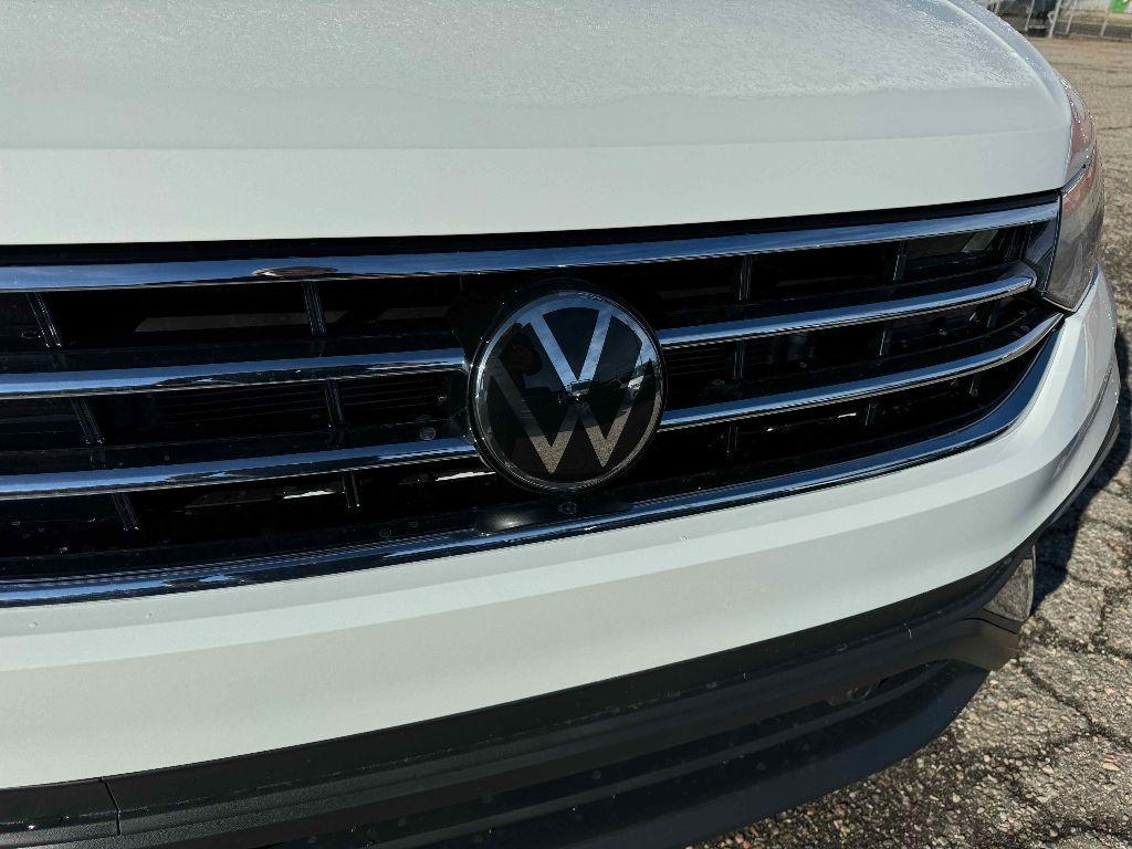 new 2024 Volkswagen Tiguan car, priced at $31,413